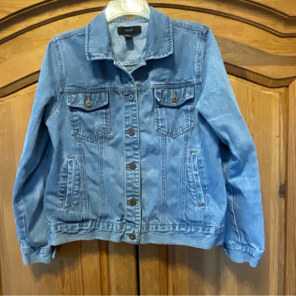 Forever 21 Classic Blue Denim Jeans Jacket Women's Size Medium